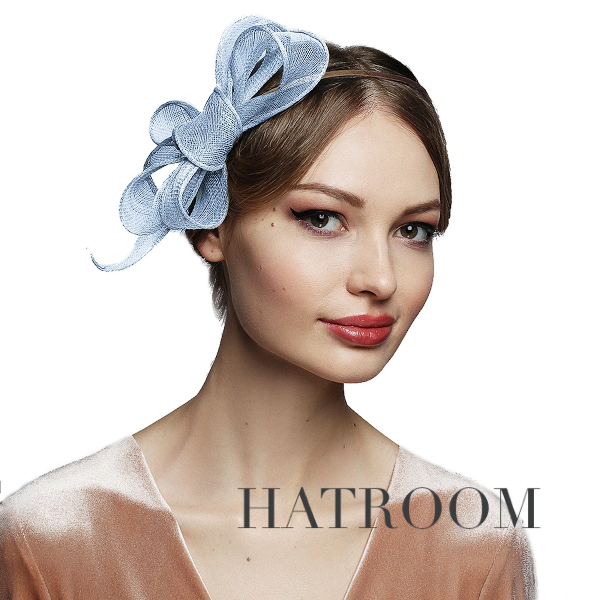 Blue bow fascinator
