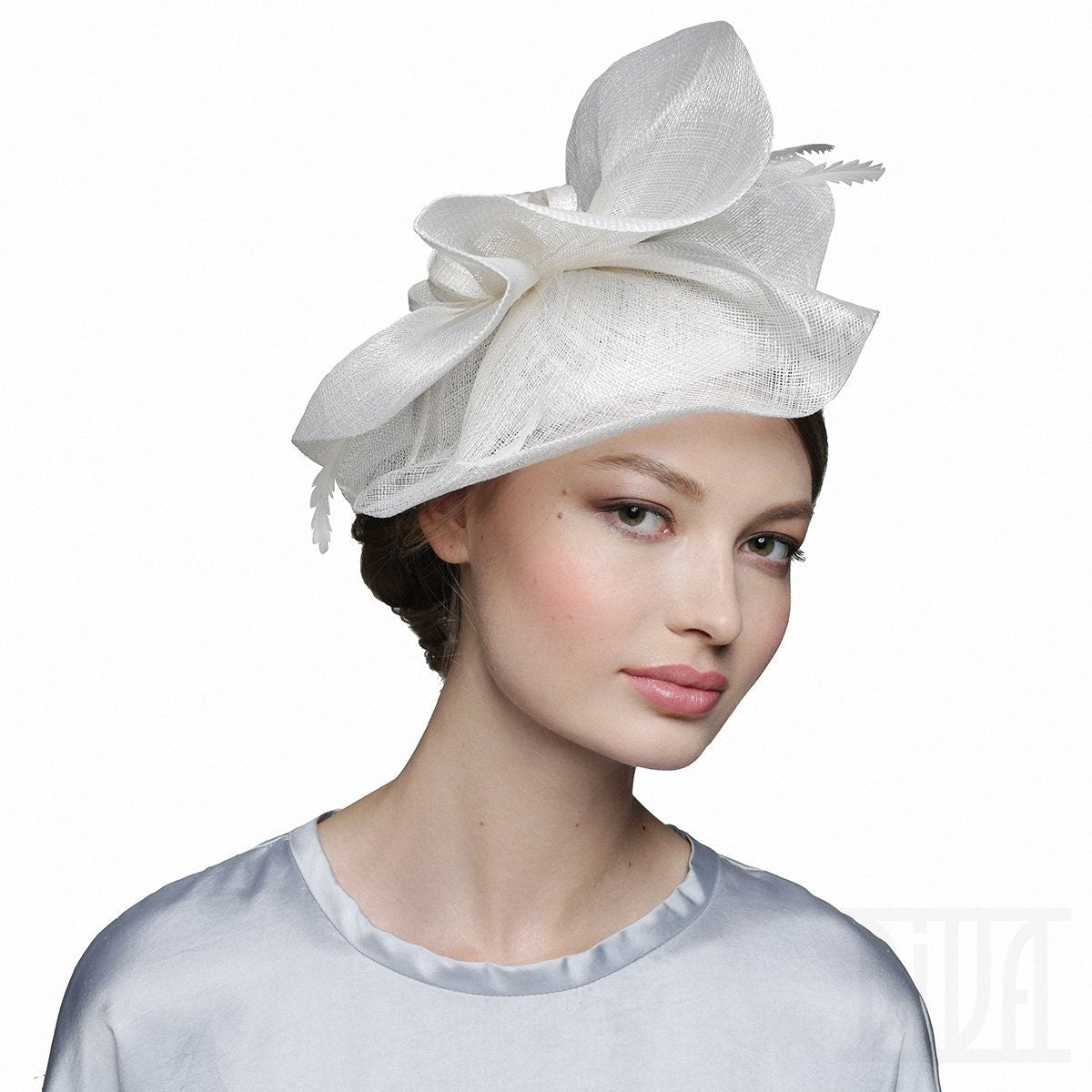 Off White Derby Fascinator Hat
