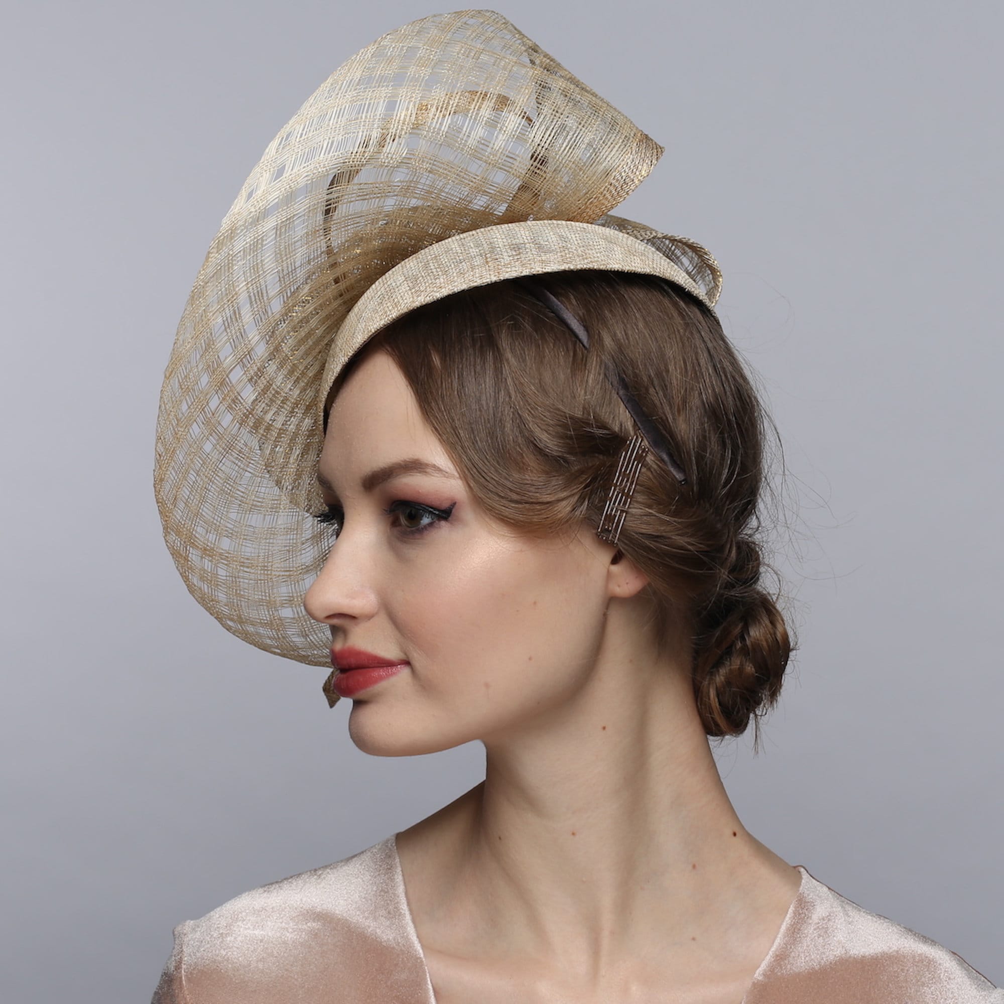Exquisite Sinamay Fascinator Derby Hat for Women