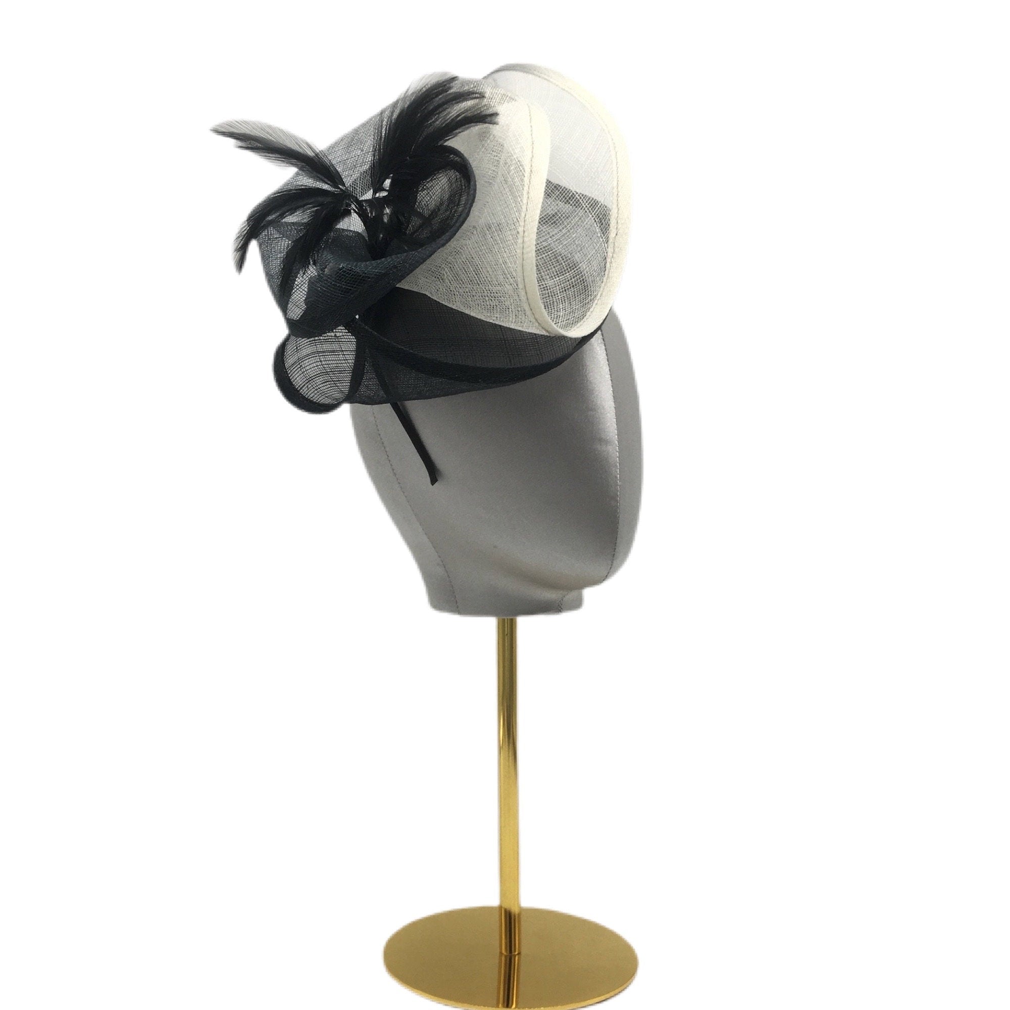 Delicate Fascinator Hat Black&White Flower
