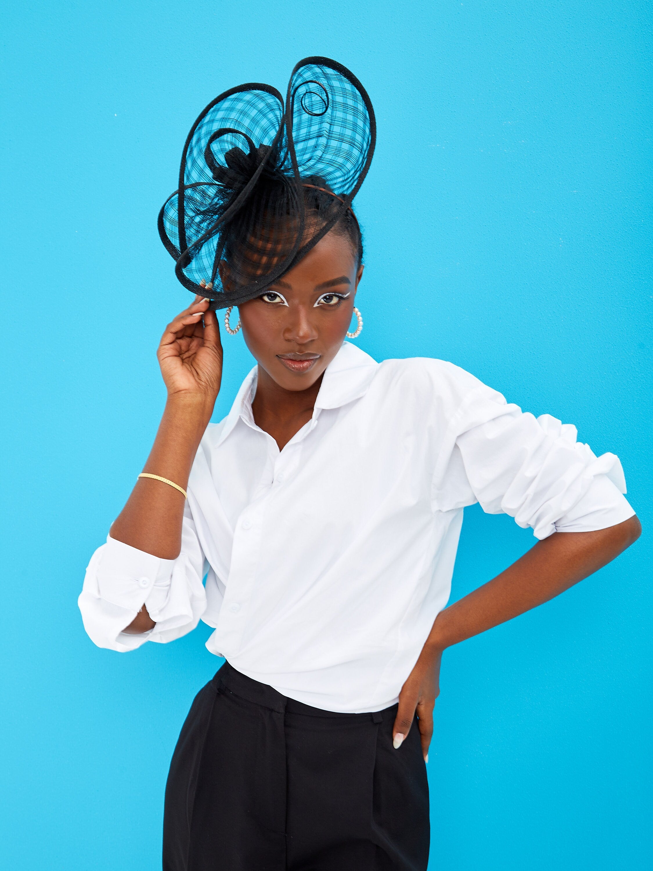 Black mini fascinator