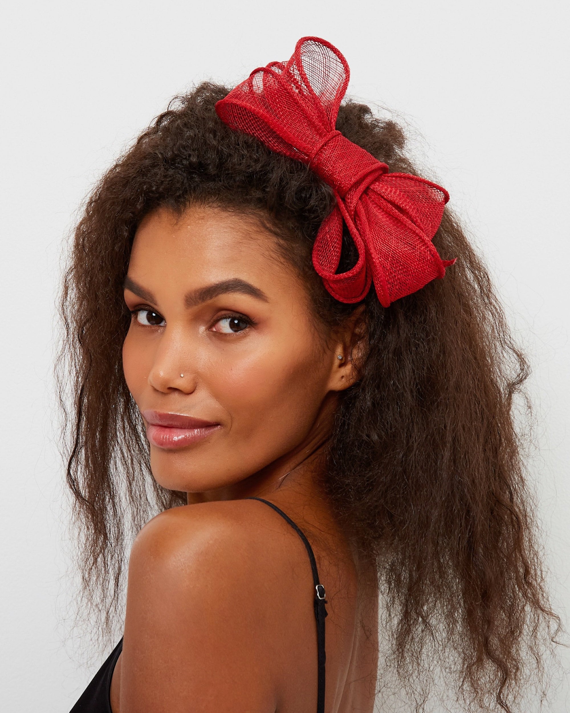 Red fascinator