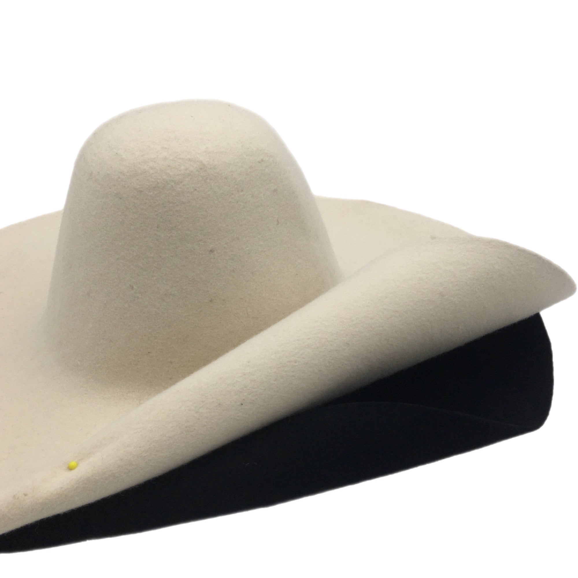 200 g felt capelines hat bodies a wide brim and a tall