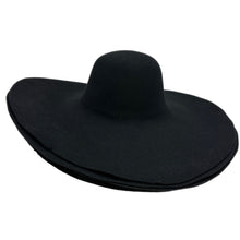 Load image into Gallery viewer, 180g Fur Felt Black Capelines - High-Quality Smooth Finish for Hat Making