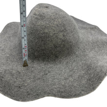 Load image into Gallery viewer, 160 g Heavy Weight Melange Wool Felt Gray Capeline for Millinery