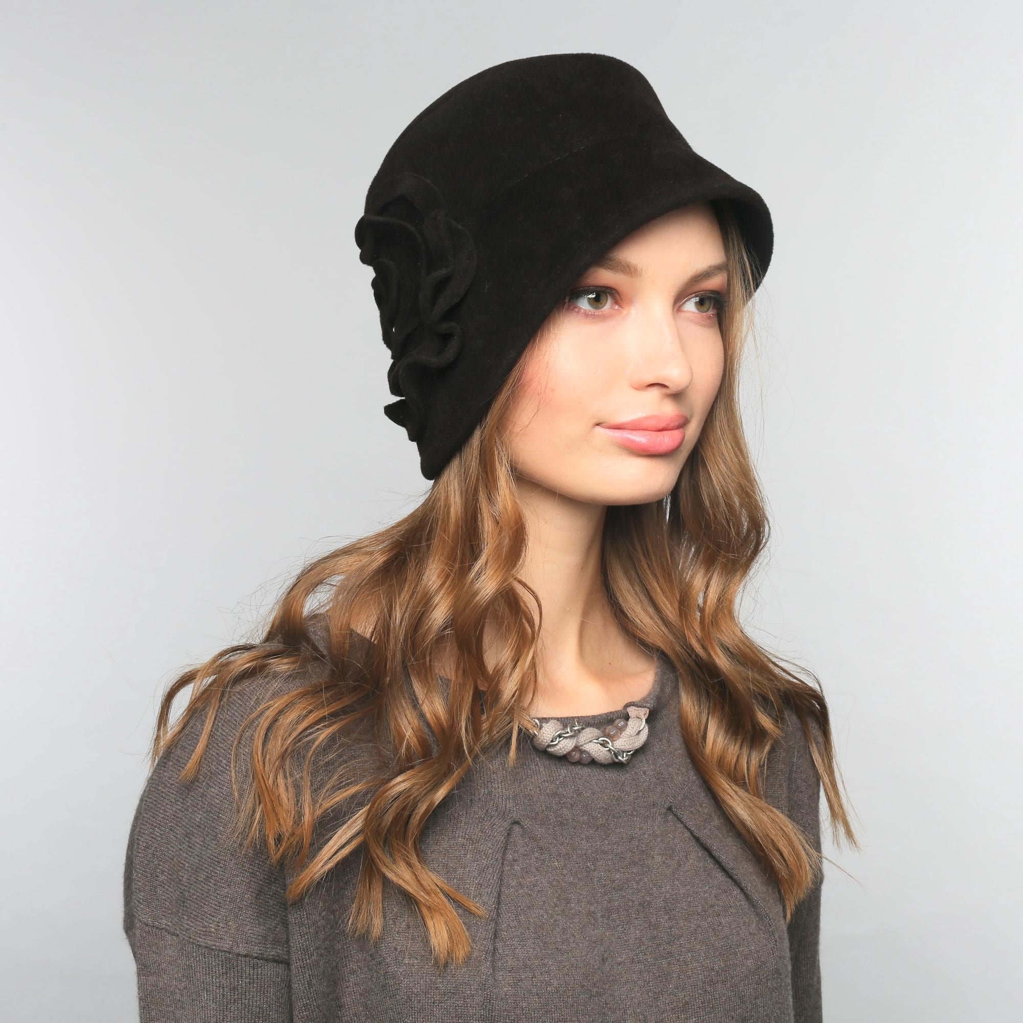 Fur Felt Cloche Hat with Flower Elegant Winter Headwear
