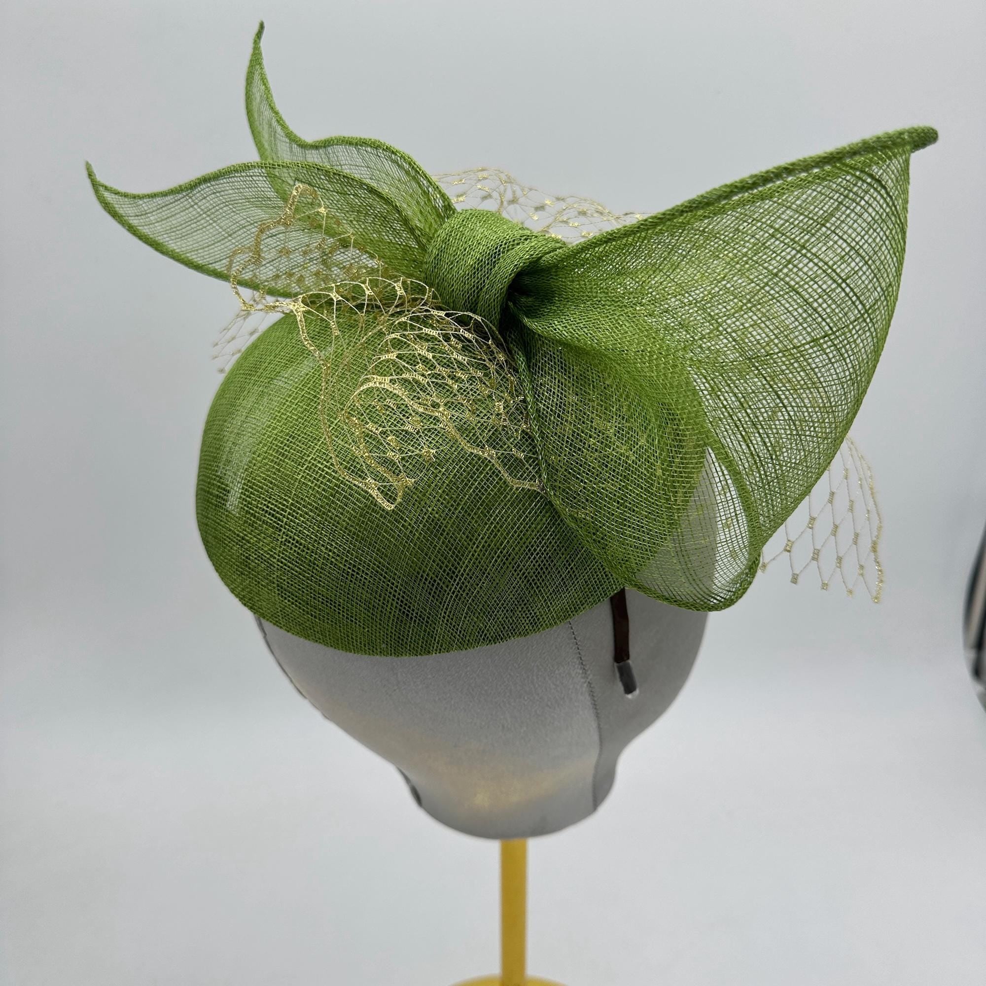 Sinamay fascinator headband with bow&veil Derby Tea party hat