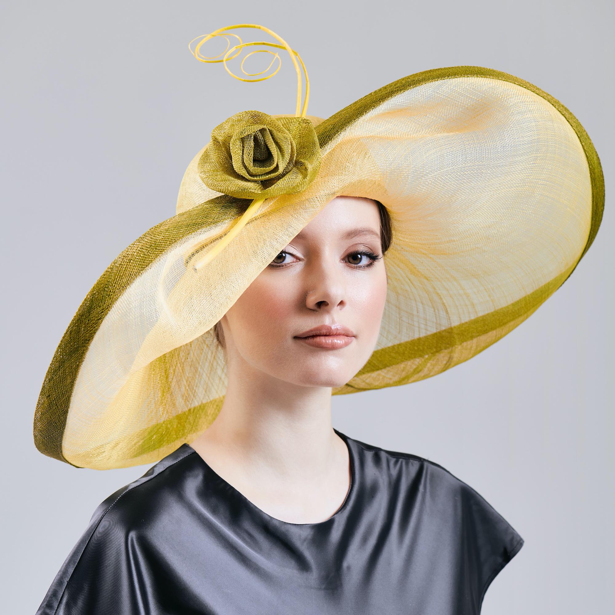 Adorable Wide Brim Hat with Flower Derby Wedding Party Headwear