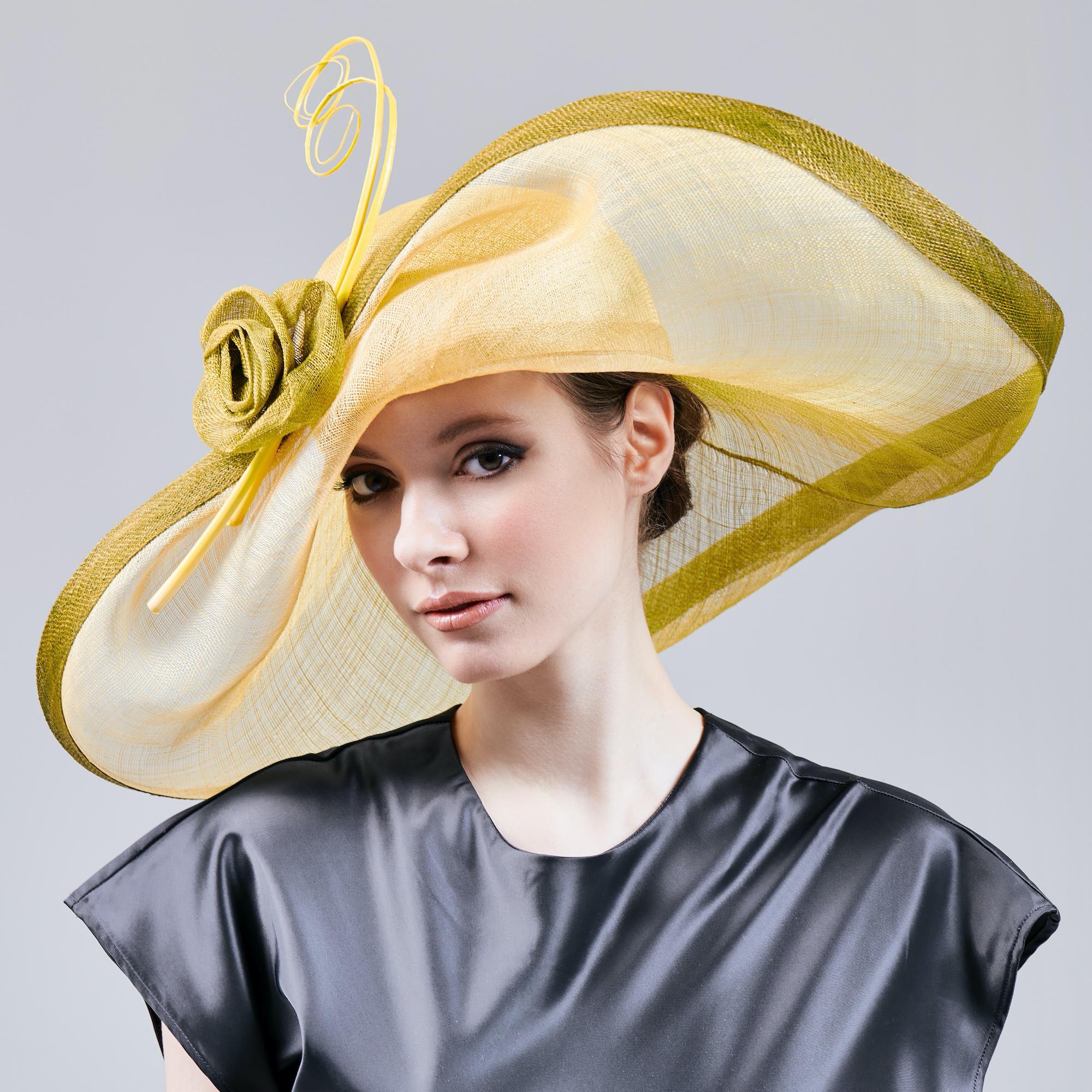 Adorable Wide Brim Hat with Flower Derby Wedding Party Headwear