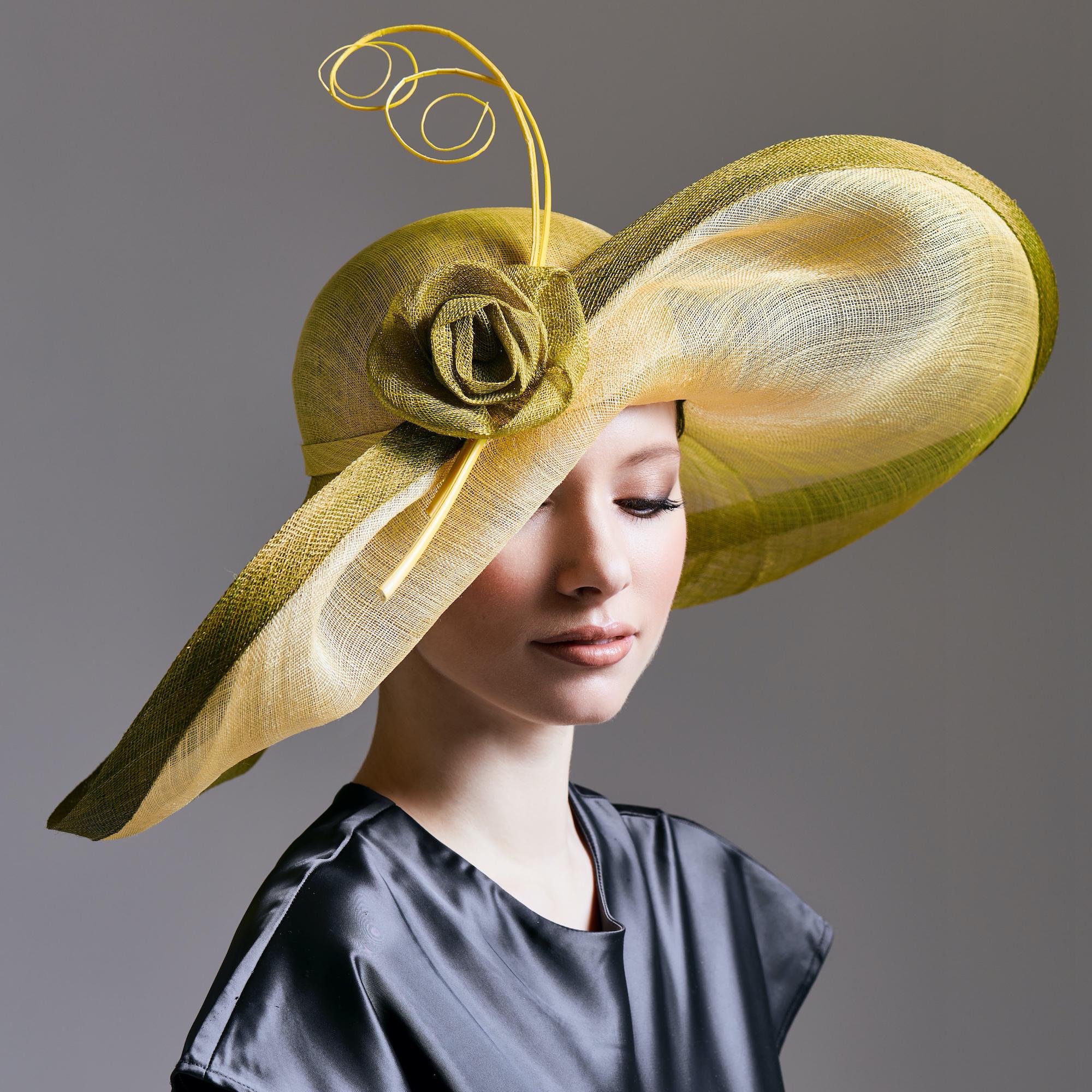 Adorable Wide Brim Hat with Flower Derby Wedding Party Headwear