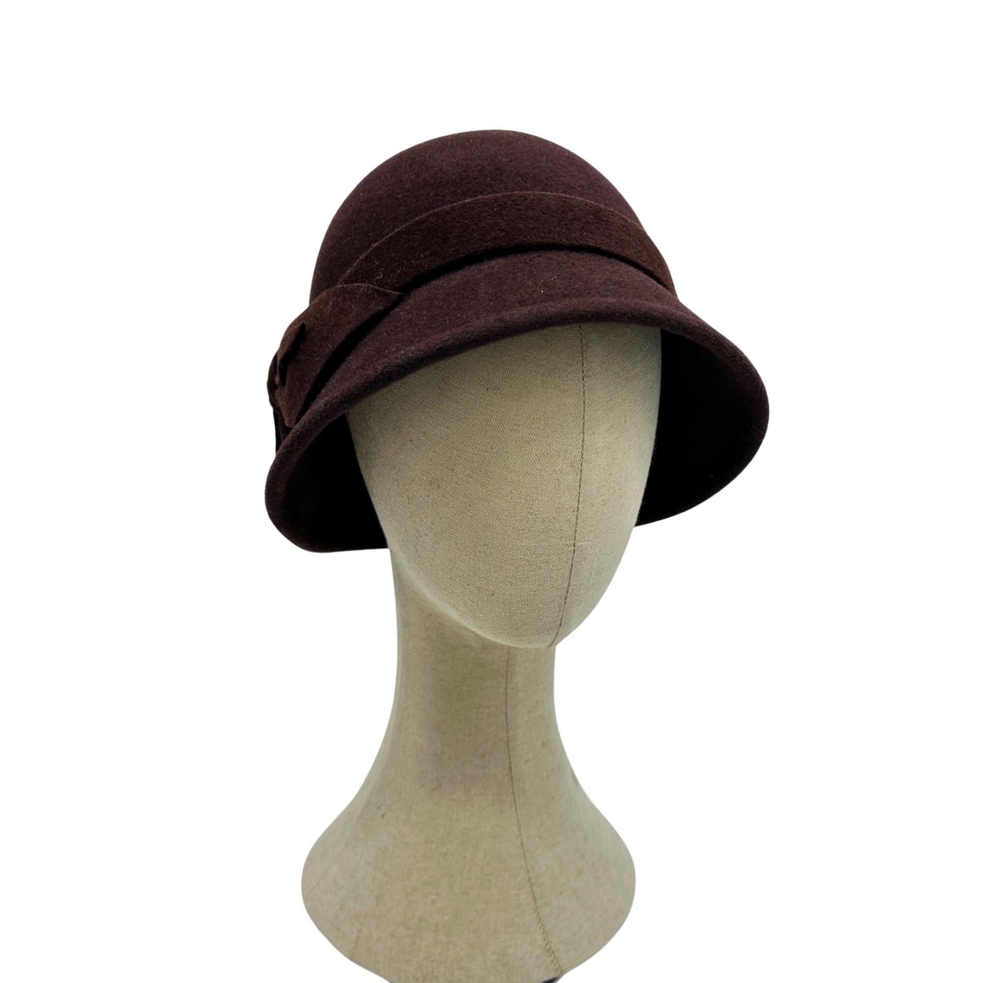 Fur Felt Cloche Hat with Bow Classic Winter Headwear