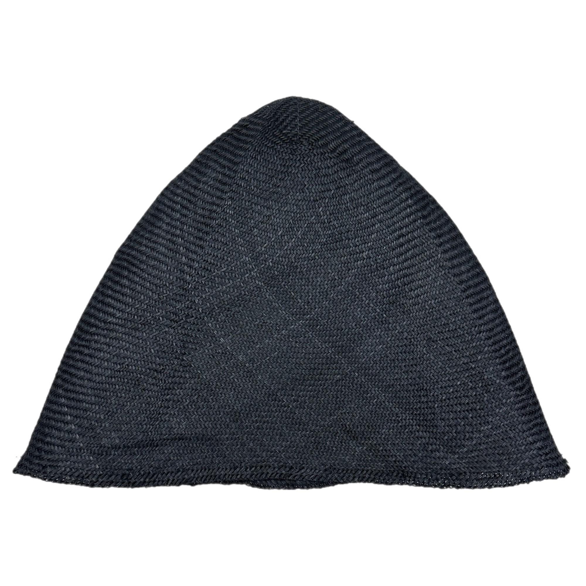 Black parasisal hat body.