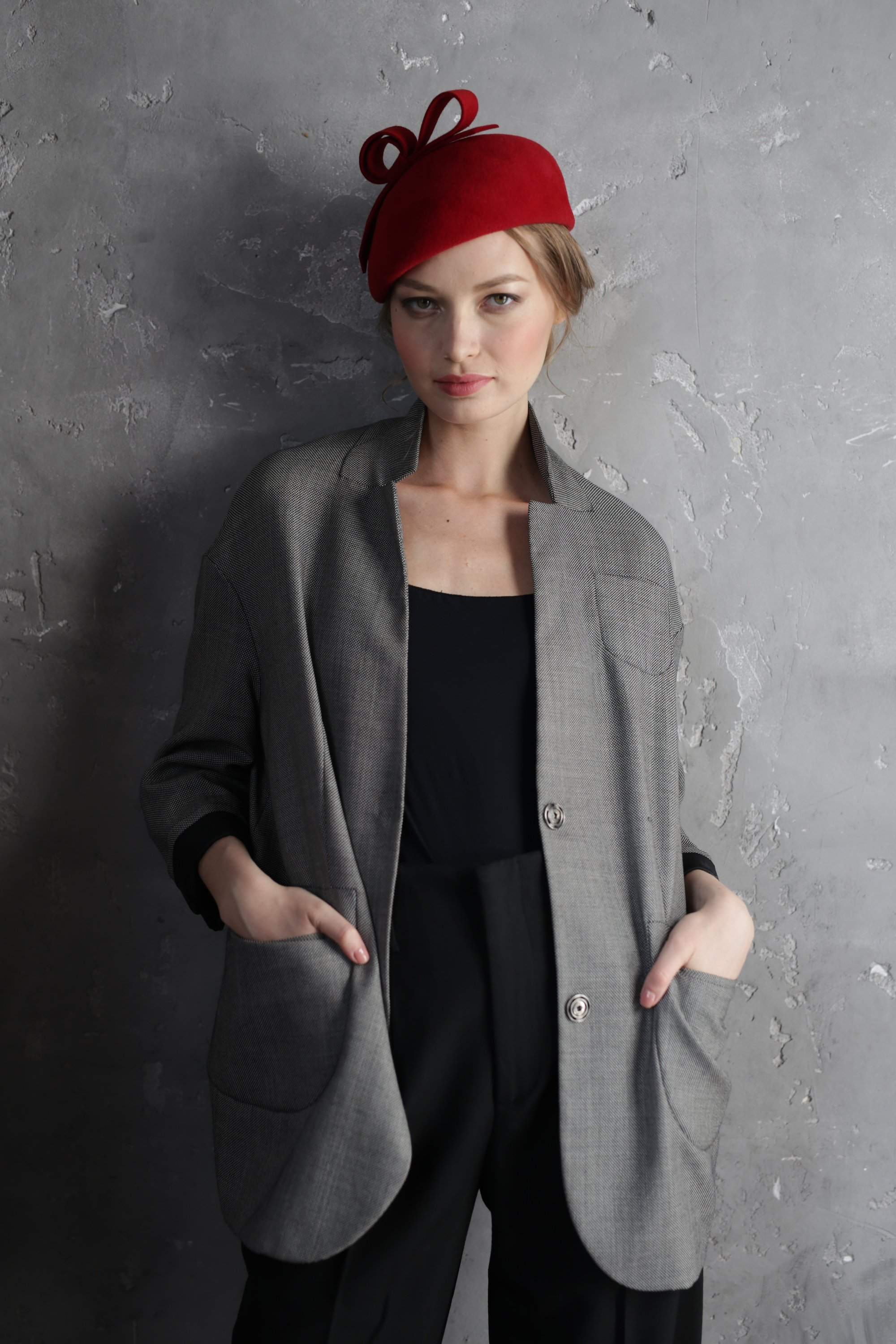 Small Fur Felt Red Beret with Bow - Divahats boutique