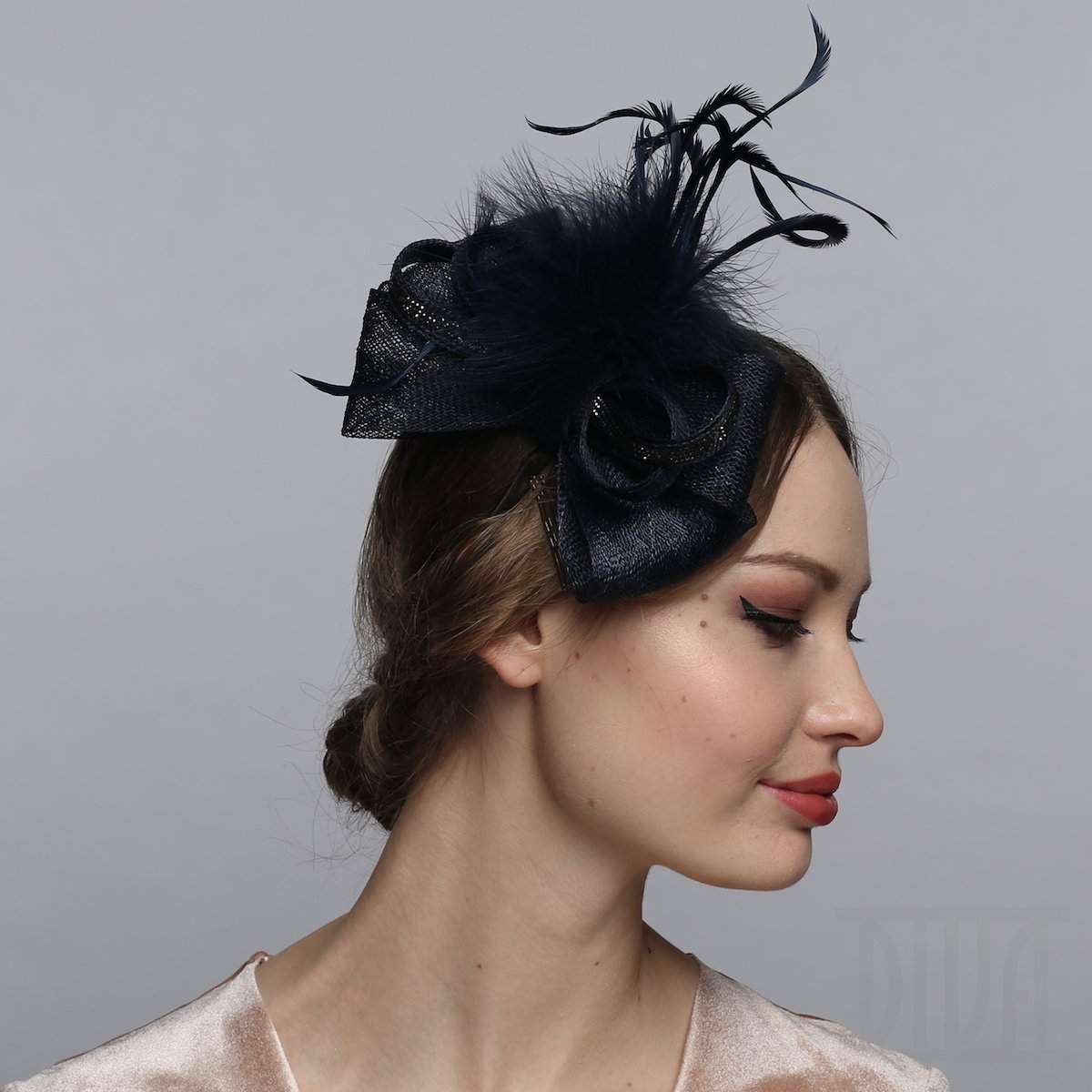 Small Fascinator Cocktail Tea Party Wedding Derby Hat - DivaHats Boutique