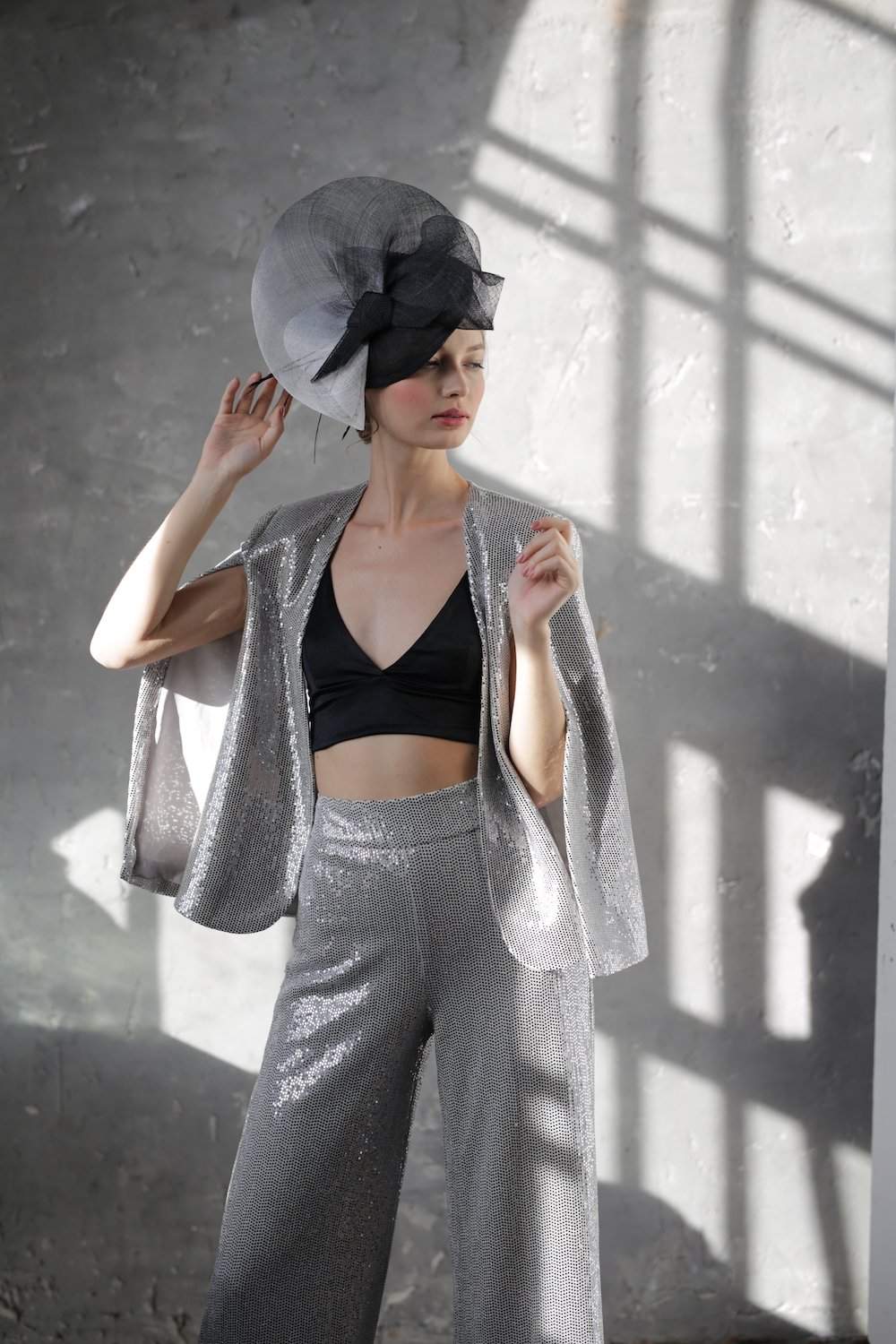 Chic Black&White Degrade Fascinator Hat Tea Party Derby Headwear - DivaHats Boutique