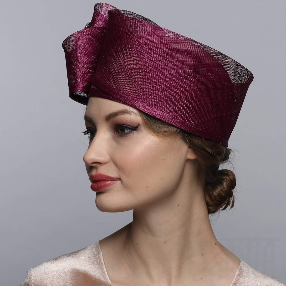 Sinamay cloche Derby hat for women - DivaHats Boutique