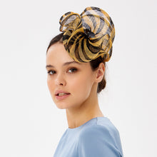 Load image into Gallery viewer, Stylish Fascinator Headband Wedding Tea Party Cocktail Hat